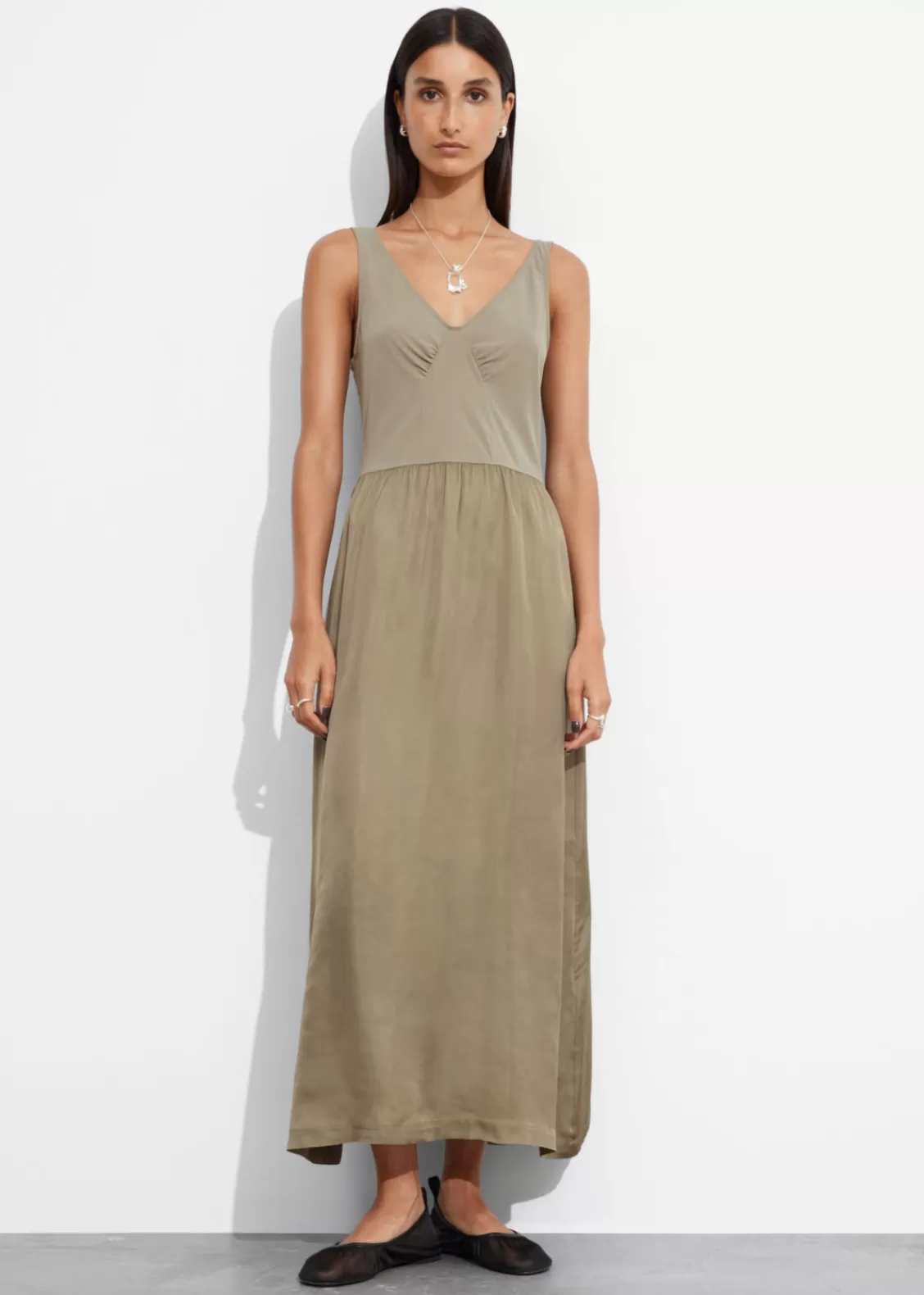 & Other Stories Dresses | Sleeveless Two-Tone Midi Dress Mole